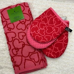 Kate Spade New York set of 2 kitchen towels in red and rose pink heart outline